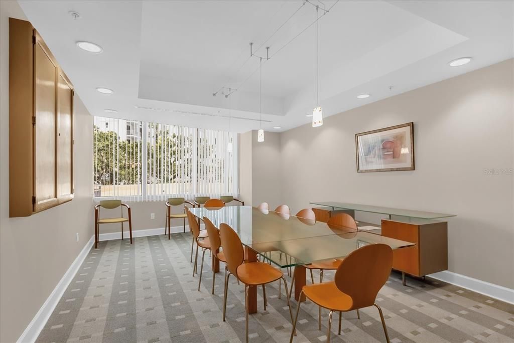 For Rent: $2,300 (2 beds, 2 baths, 1187 Square Feet)