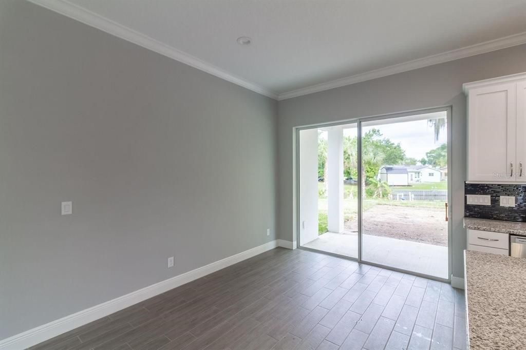 For Sale: $550,000 (3 beds, 2 baths, 1700 Square Feet)