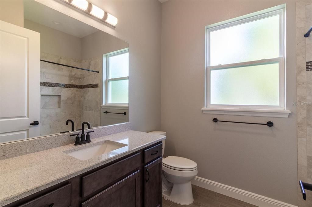 For Sale: $550,000 (3 beds, 2 baths, 1700 Square Feet)