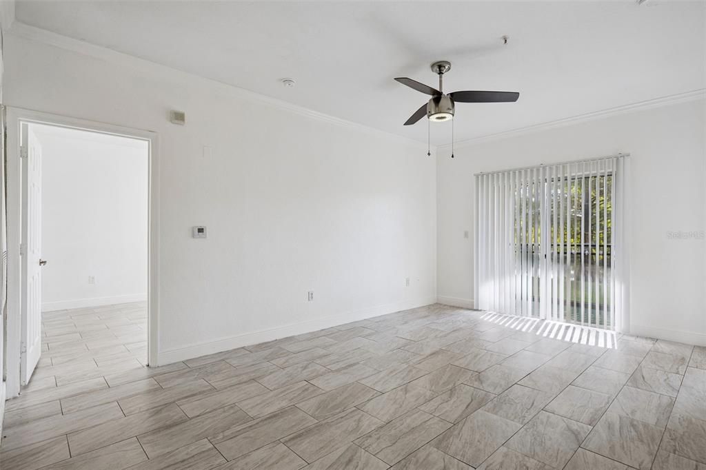 For Sale: $199,000 (2 beds, 2 baths, 1062 Square Feet)