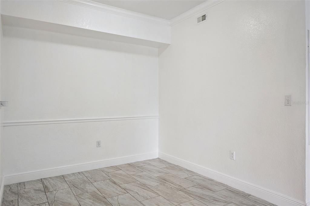 For Sale: $199,000 (2 beds, 2 baths, 1062 Square Feet)