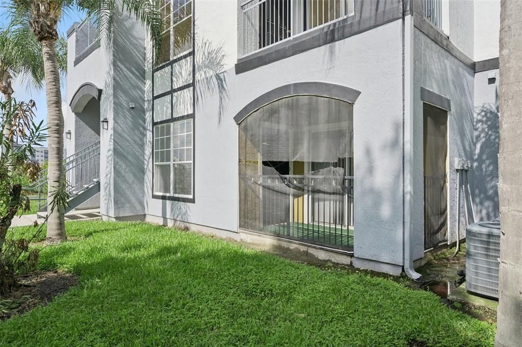 For Sale: $199,000 (2 beds, 2 baths, 1062 Square Feet)