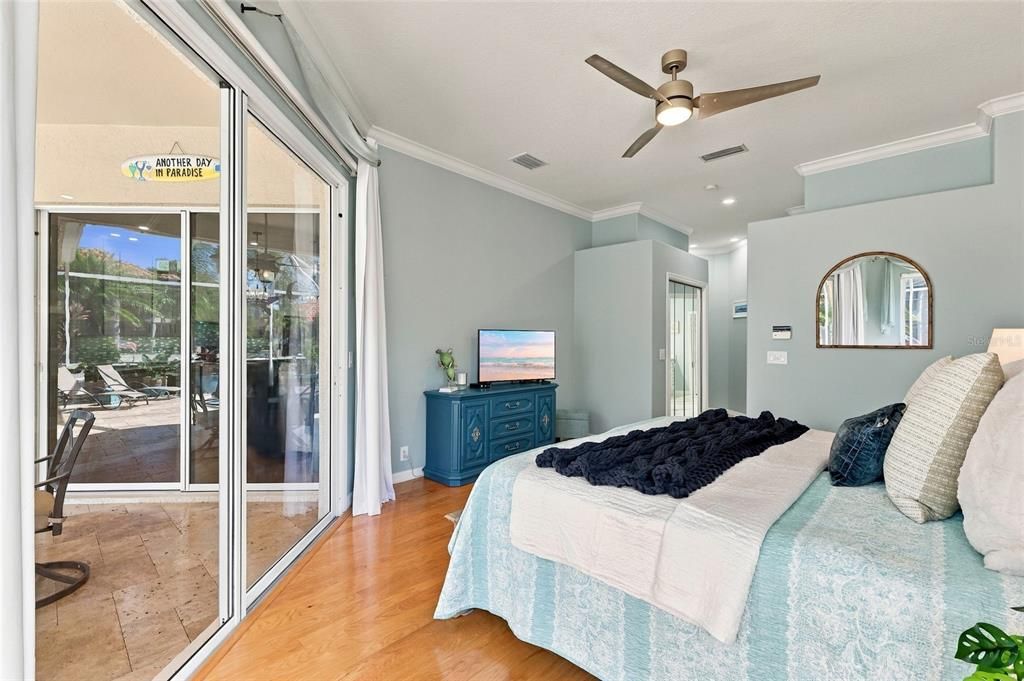 For Sale: $889,000 (3 beds, 2 baths, 2347 Square Feet)