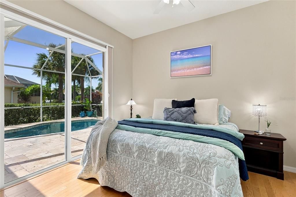 For Sale: $889,000 (3 beds, 2 baths, 2347 Square Feet)