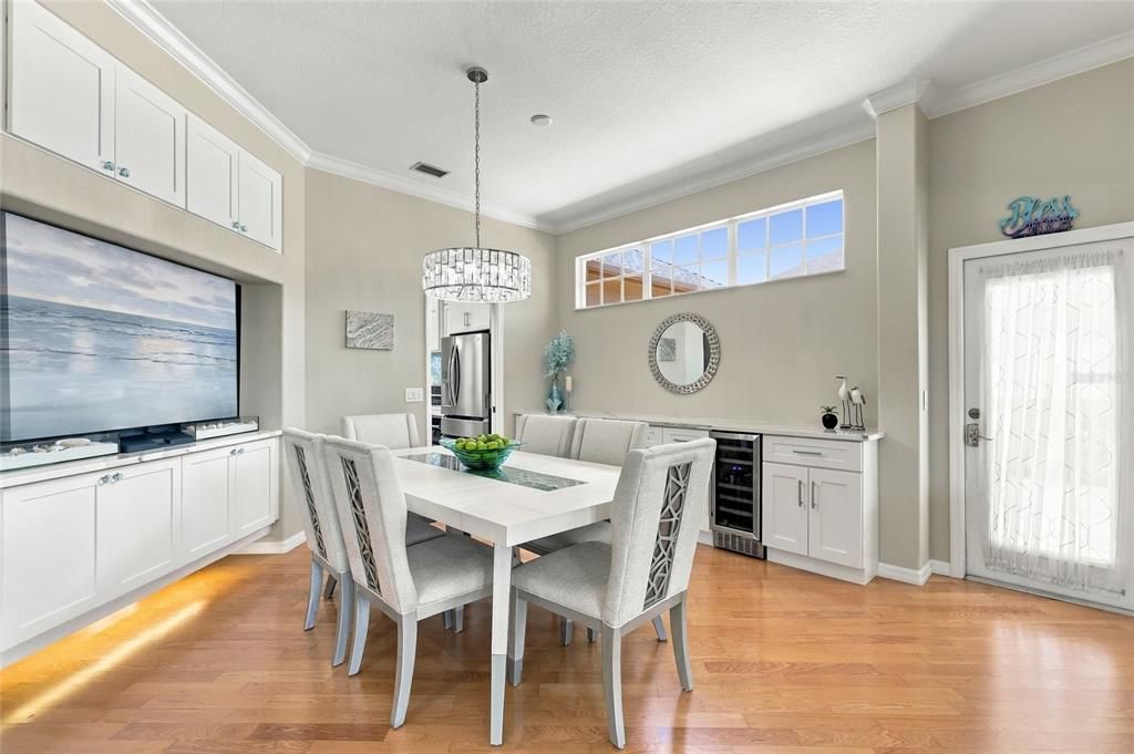 For Sale: $889,000 (3 beds, 2 baths, 2347 Square Feet)