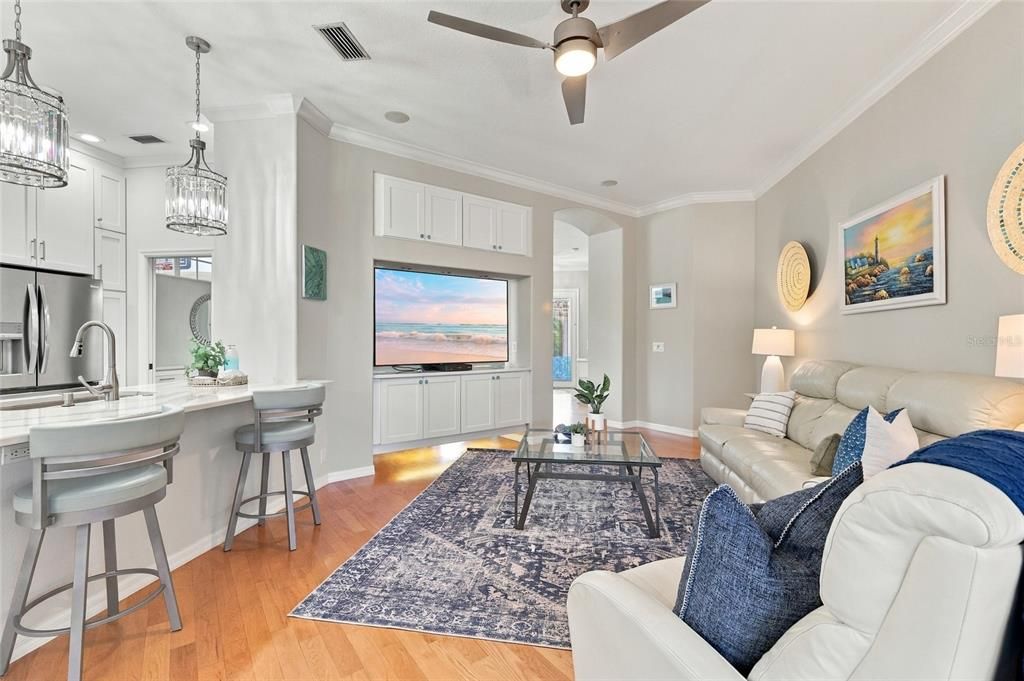 For Sale: $889,000 (3 beds, 2 baths, 2347 Square Feet)