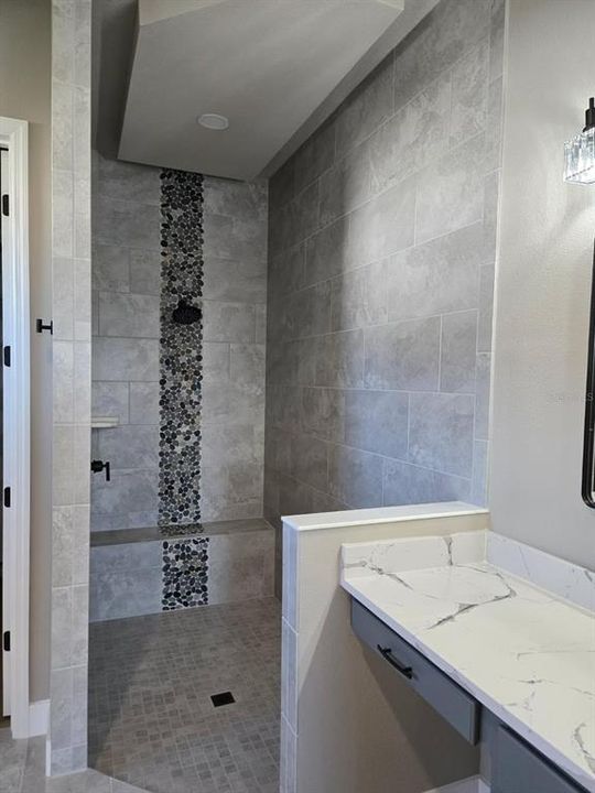 En Venta: $989,000 (3 camas, 3 baños, 2504 Pies cuadrados)