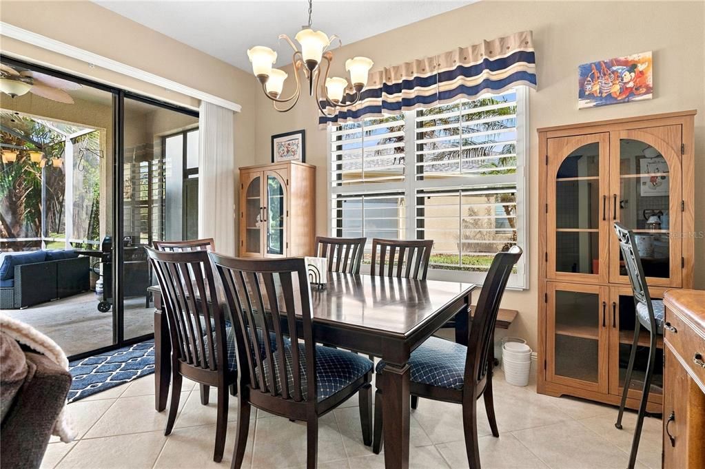For Sale: $345,000 (2 beds, 2 baths, 1673 Square Feet)