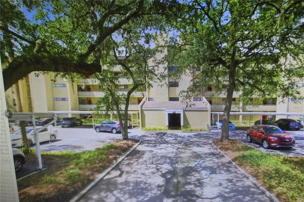 For Rent: $1,800 (1 beds, 1 baths, 873 Square Feet)