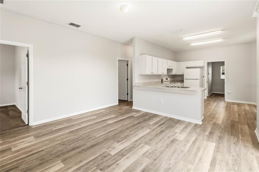 В аренду: $1,750 (3 спален, 2 ванн, 1731 Квадратных фут)