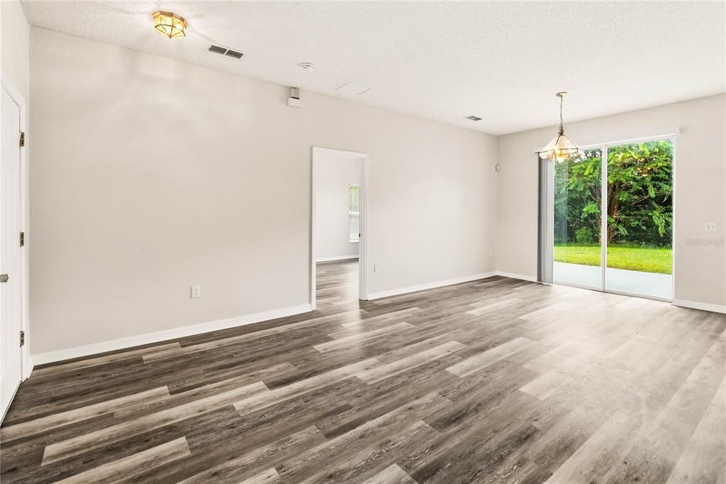 В аренду: $1,750 (3 спален, 2 ванн, 1731 Квадратных фут)