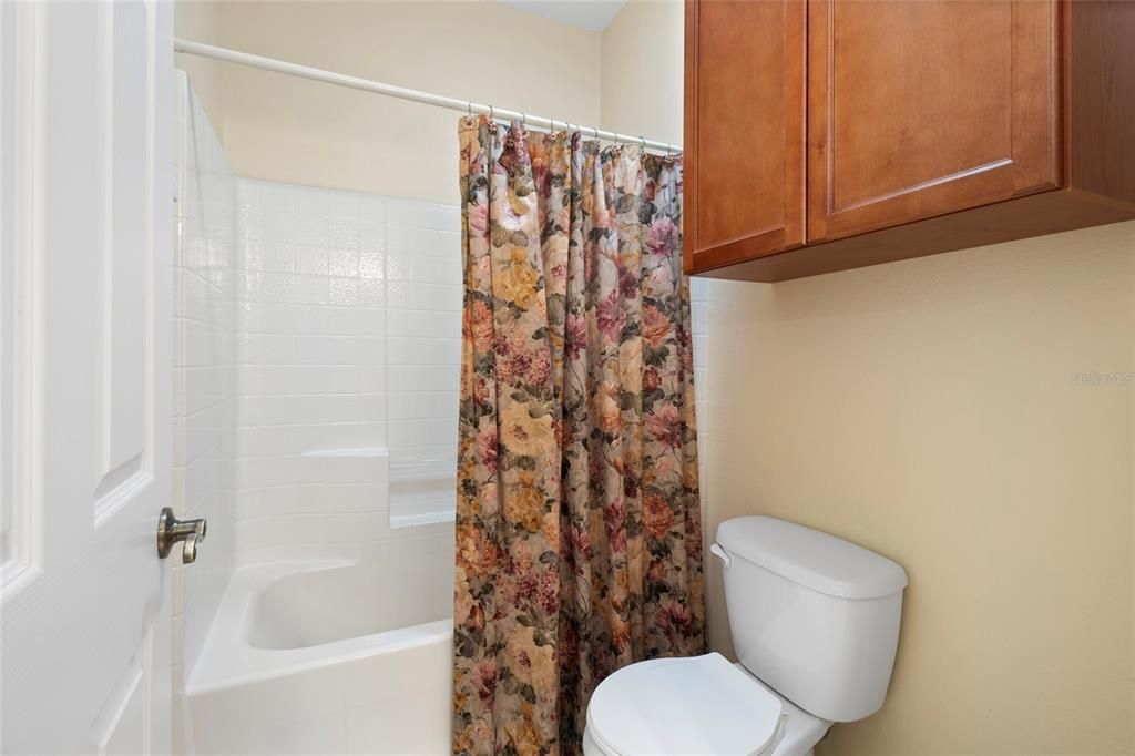 For Sale: $549,500 (4 beds, 3 baths, 2800 Square Feet)