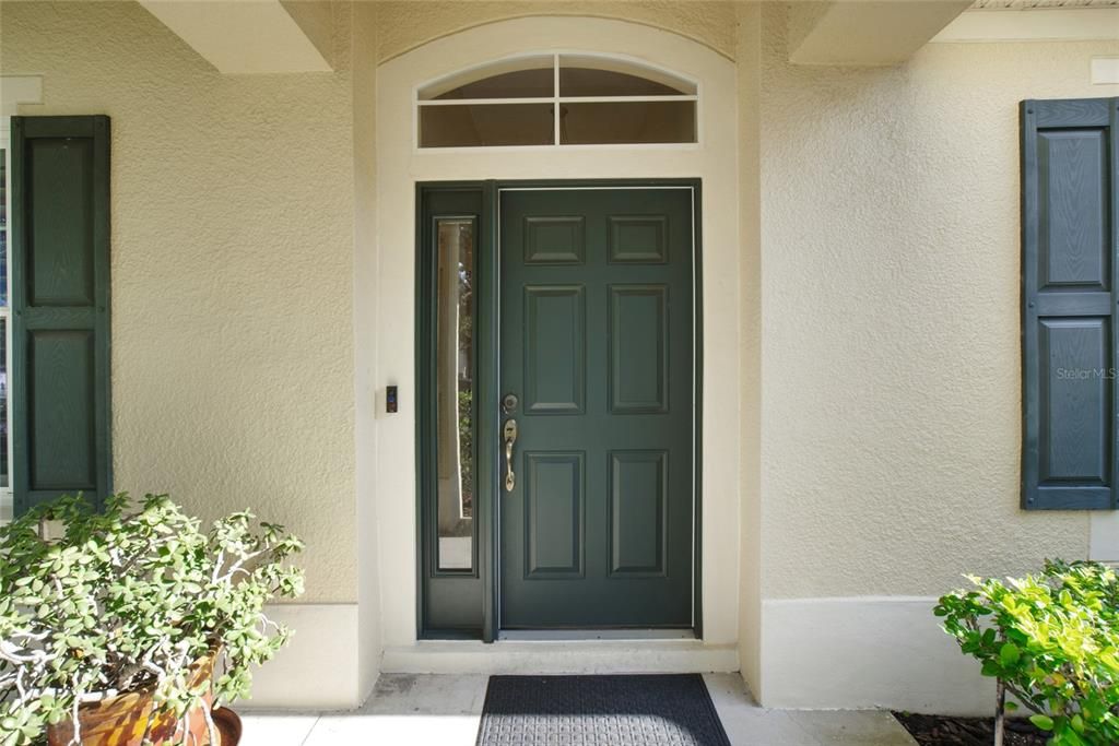 For Sale: $549,500 (4 beds, 3 baths, 2800 Square Feet)