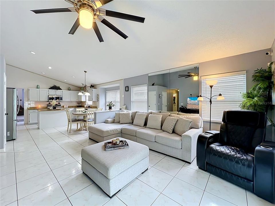For Sale: $445,000 (4 beds, 2 baths, 1945 Square Feet)