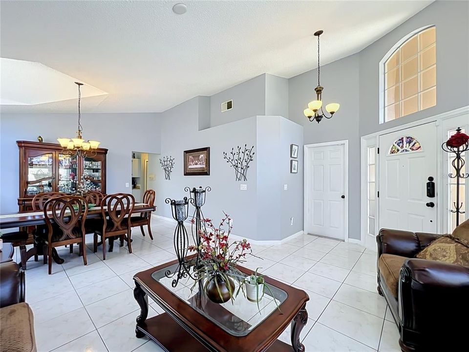 For Sale: $445,000 (4 beds, 2 baths, 1945 Square Feet)