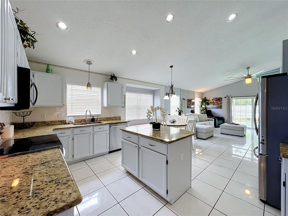 For Sale: $445,000 (4 beds, 2 baths, 1945 Square Feet)