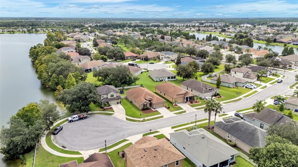 For Sale: $395,000 (4 beds, 2 baths, 1915 Square Feet)