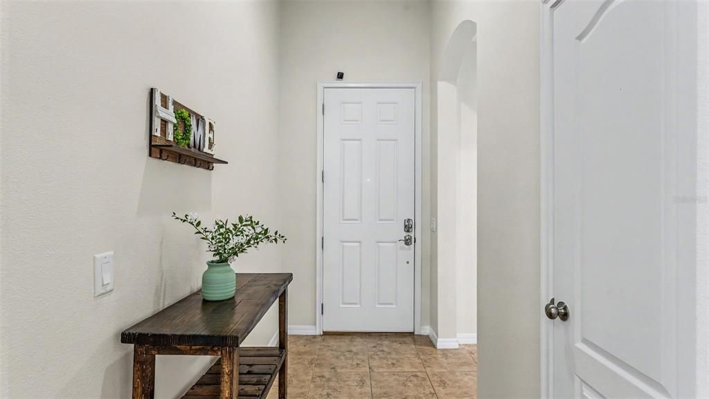 For Sale: $395,000 (4 beds, 2 baths, 1915 Square Feet)