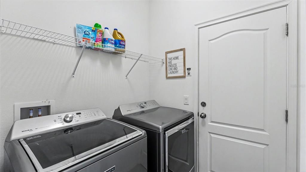For Sale: $395,000 (4 beds, 2 baths, 1915 Square Feet)