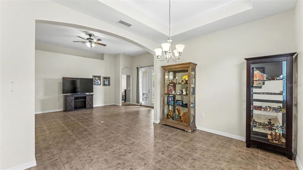 For Sale: $395,000 (4 beds, 2 baths, 1915 Square Feet)