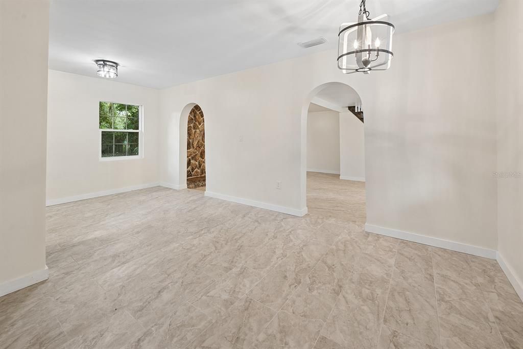 For Sale: $169,000 (4 beds, 1 baths, 1274 Square Feet)