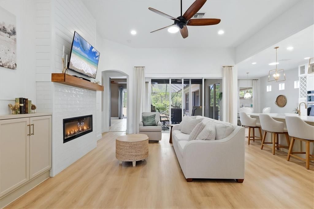 For Sale: $524,900 (3 beds, 2 baths, 2100 Square Feet)
