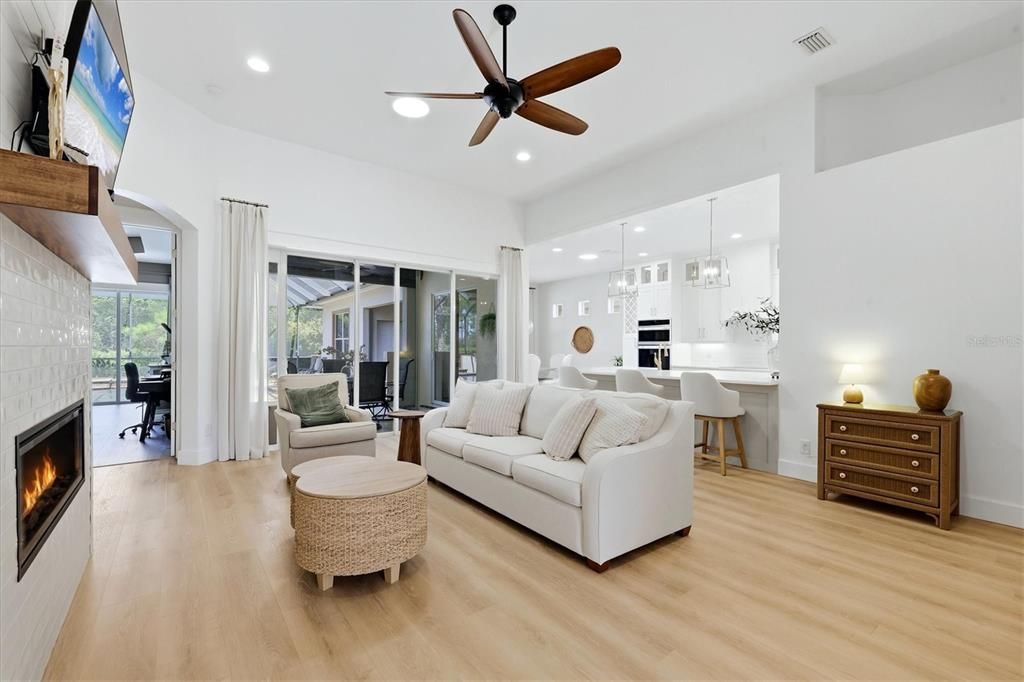 For Sale: $524,900 (3 beds, 2 baths, 2100 Square Feet)