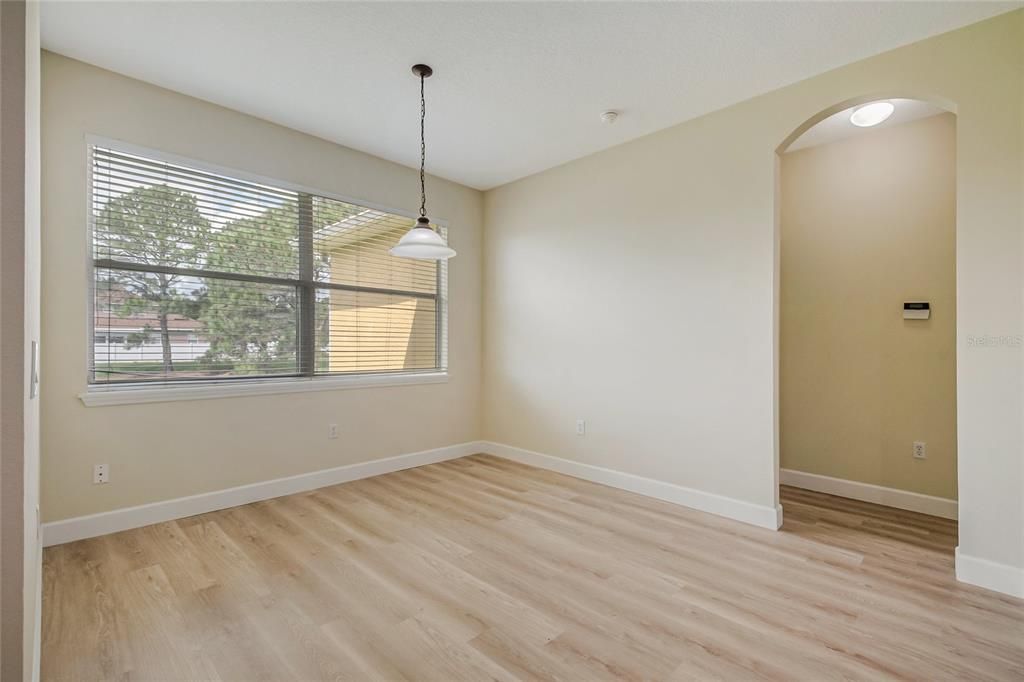 En Venta: $359,000 (3 camas, 2 baños, 1899 Pies cuadrados)
