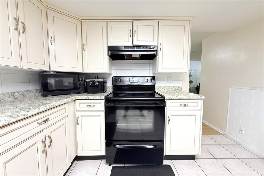 En Venta: $328,000 (3 camas, 2 baños, 1483 Pies cuadrados)