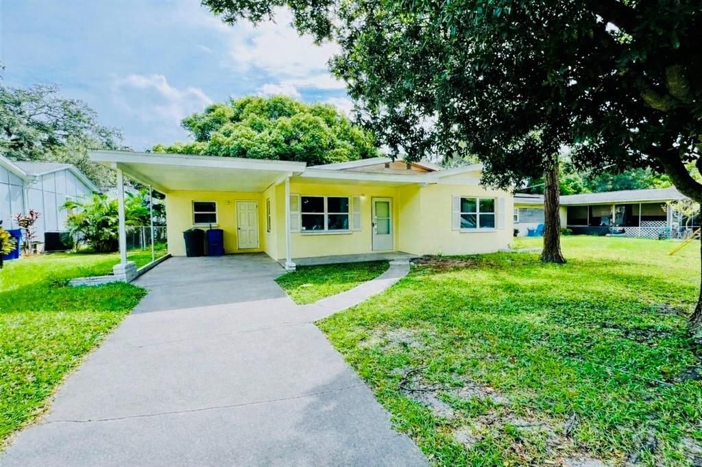 For Rent: $2,200 (2 beds, 1 baths, 1053 Square Feet)