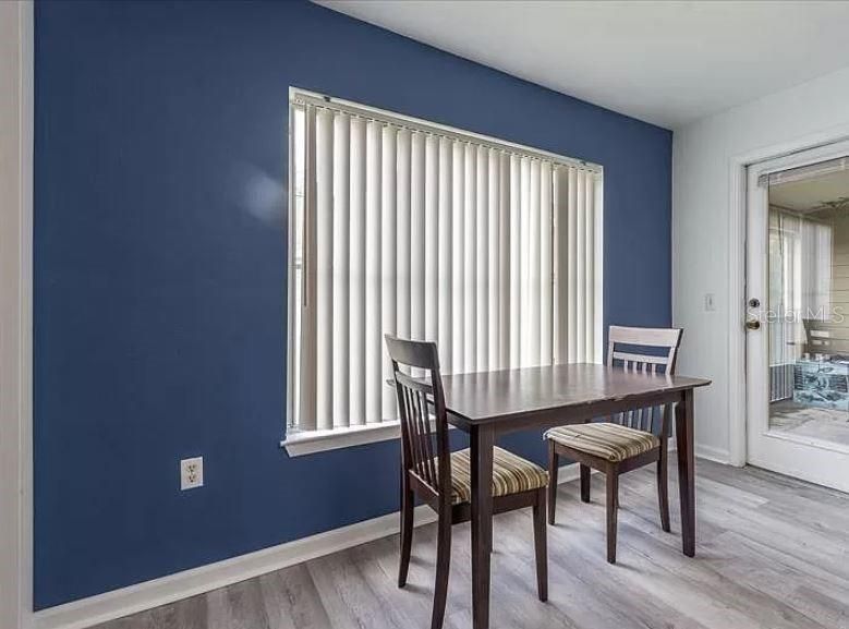 For Rent: $1,800 (4 beds, 4 baths, 1225 Square Feet)
