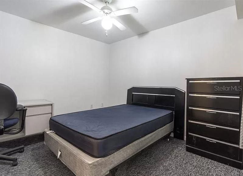 For Rent: $1,800 (4 beds, 4 baths, 1225 Square Feet)