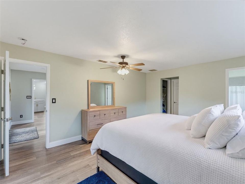 En Venta: $475,000 (3 camas, 2 baños, 1780 Pies cuadrados)