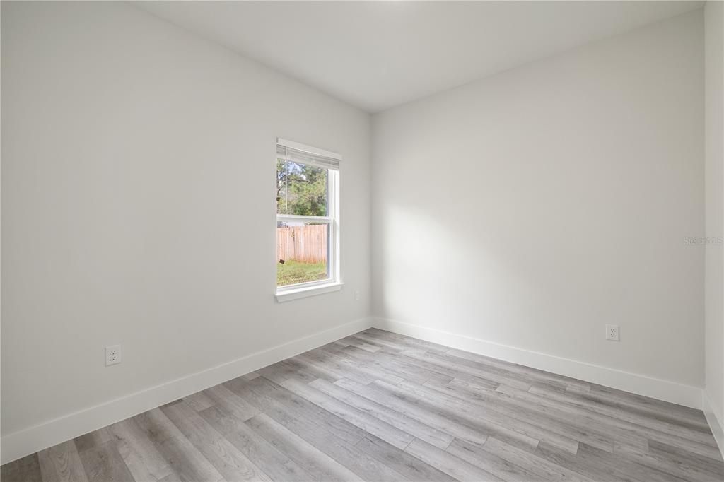 For Sale: $329,900 (4 beds, 2 baths, 1694 Square Feet)