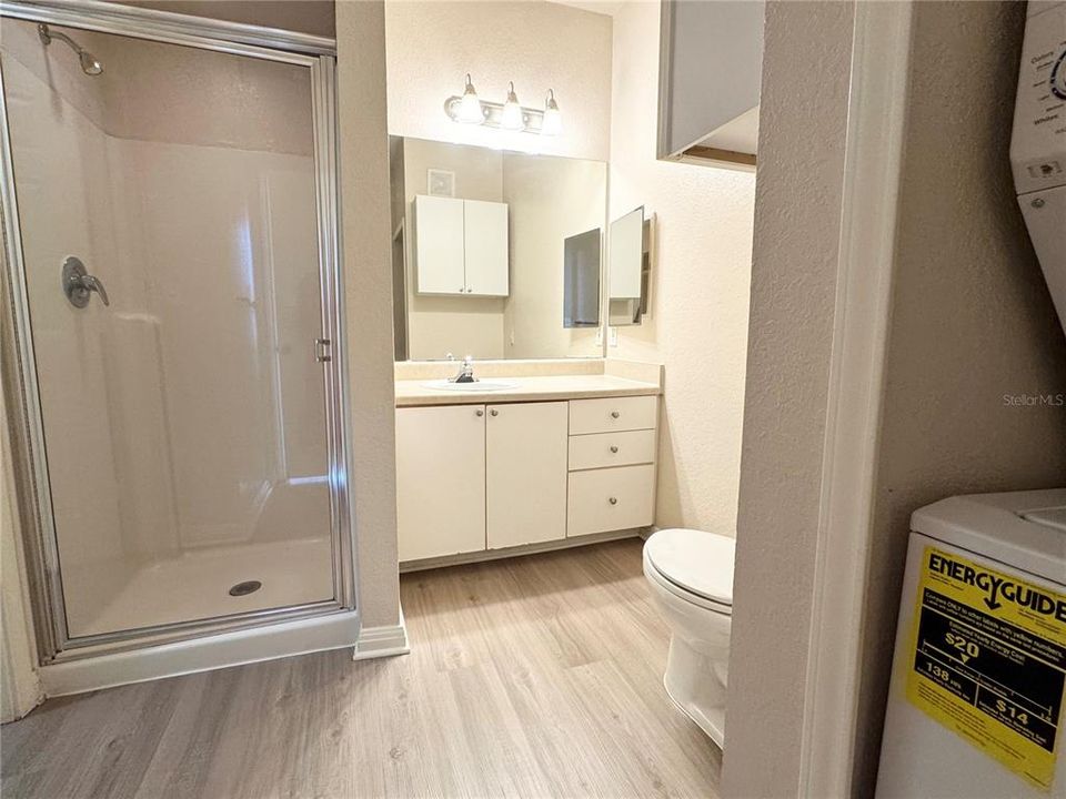 For Sale: $140,000 (1 beds, 1 baths, 562 Square Feet)