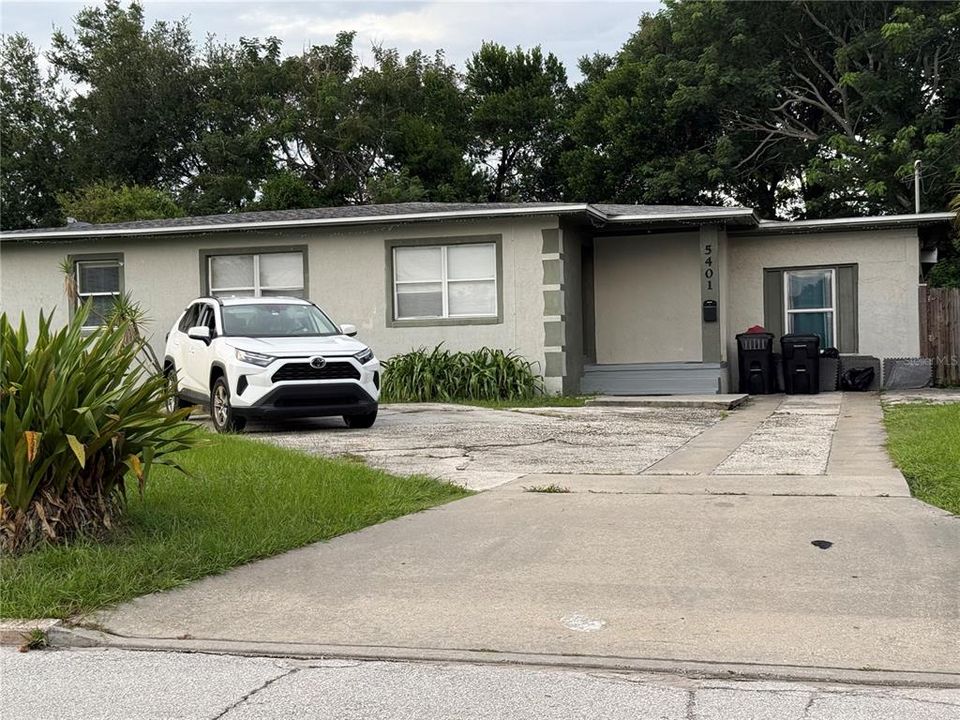 For Rent: $2,500 (5 beds, 3 baths, 1832 Square Feet)