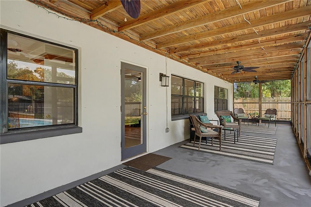 For Sale: $500,000 (4 beds, 2 baths, 1932 Square Feet)