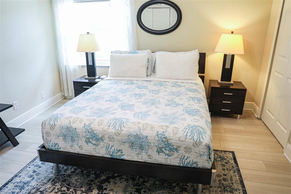 En Venta: $229,900 (2 camas, 2 baños, 935 Pies cuadrados)