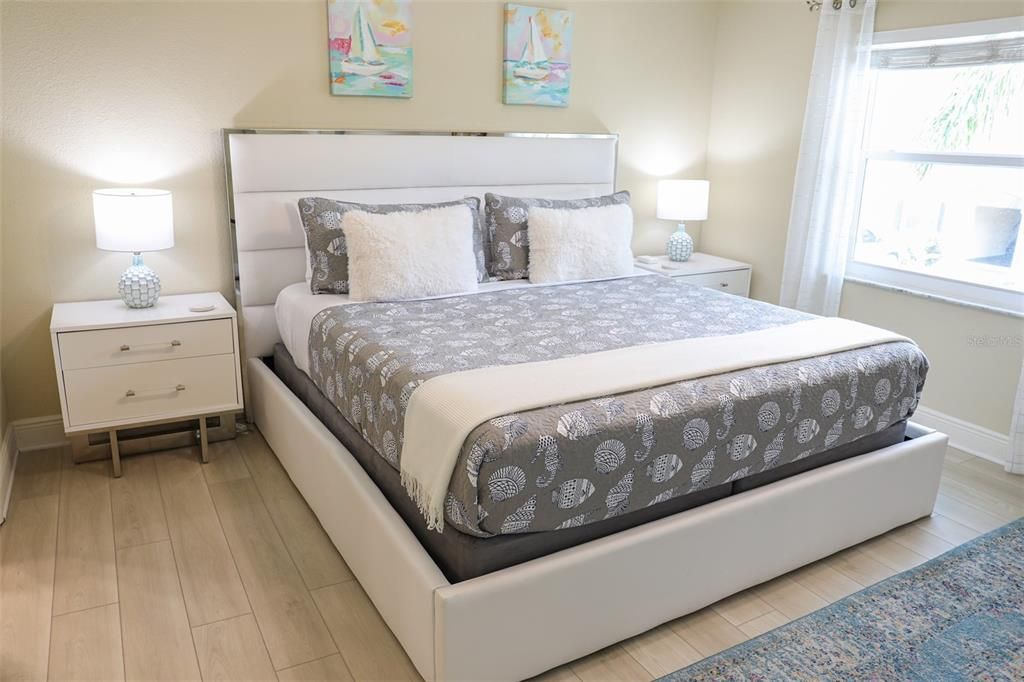 En Venta: $229,900 (2 camas, 2 baños, 935 Pies cuadrados)