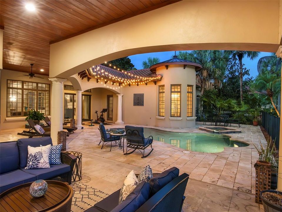 For Sale: $3,595,000 (3 beds, 3 baths, 4333 Square Feet)