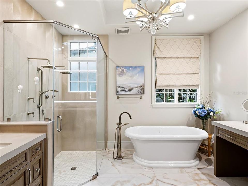 For Sale: $3,595,000 (3 beds, 3 baths, 4333 Square Feet)