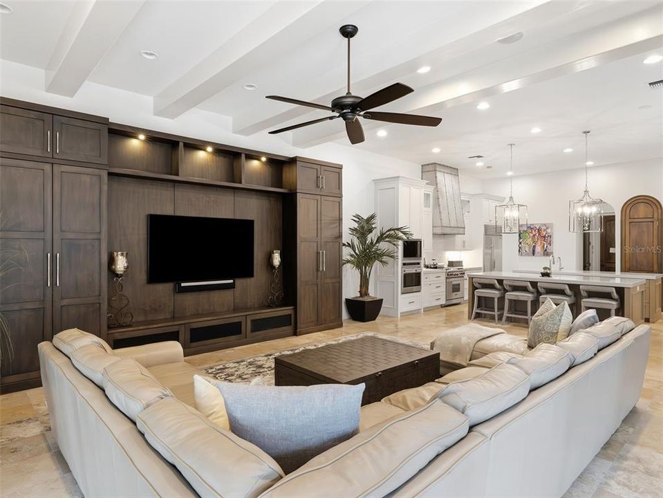 For Sale: $3,595,000 (3 beds, 3 baths, 4333 Square Feet)
