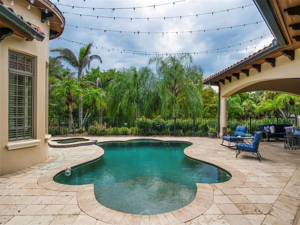 For Sale: $3,595,000 (3 beds, 3 baths, 4333 Square Feet)