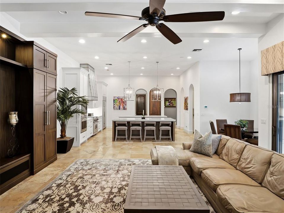 For Sale: $3,595,000 (3 beds, 3 baths, 4333 Square Feet)