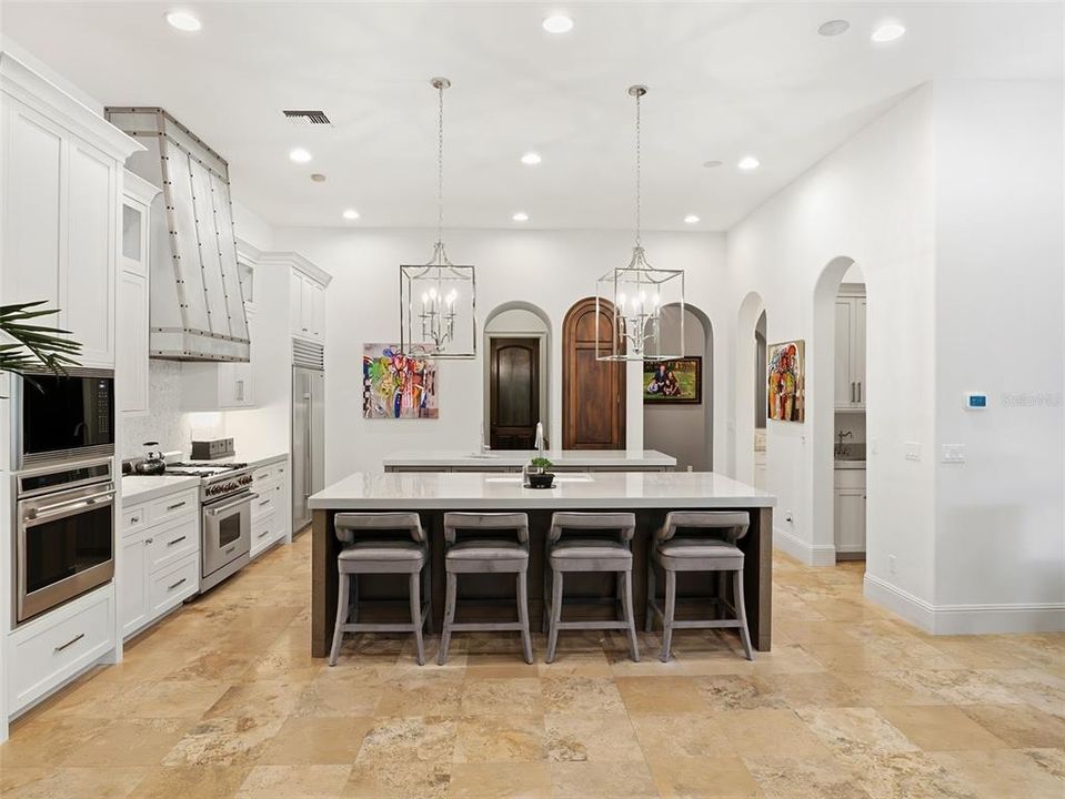 For Sale: $3,595,000 (3 beds, 3 baths, 4333 Square Feet)