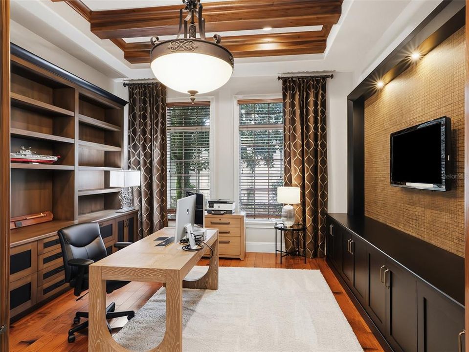For Sale: $3,595,000 (3 beds, 3 baths, 4333 Square Feet)