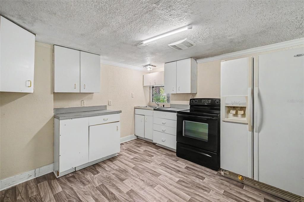 En Venta: $139,900 (3 camas, 1 baños, 1072 Pies cuadrados)