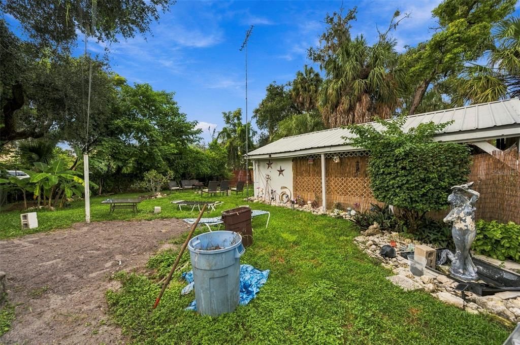На продажу: $150,000 (2 спален, 2 ванн, 900 Квадратных фут)