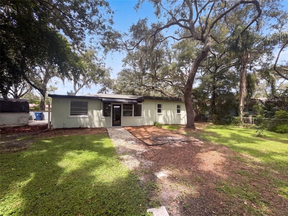 En Venta: $400,000 (3 camas, 2 baños, 1689 Pies cuadrados)
