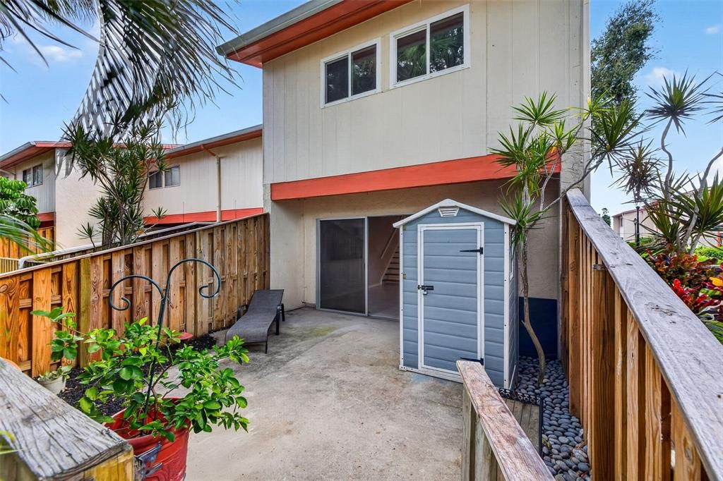 For Sale: $164,900 (2 beds, 1 baths, 1195 Square Feet)